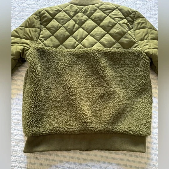 Dear John VANESSA QUILTED SHERPA JACKET PINE GREEN - Picture 2 of 5